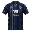 Nogometni Dres Millwall Domaći 26/27 Nogometni Dres Millwall Domaći 26/27